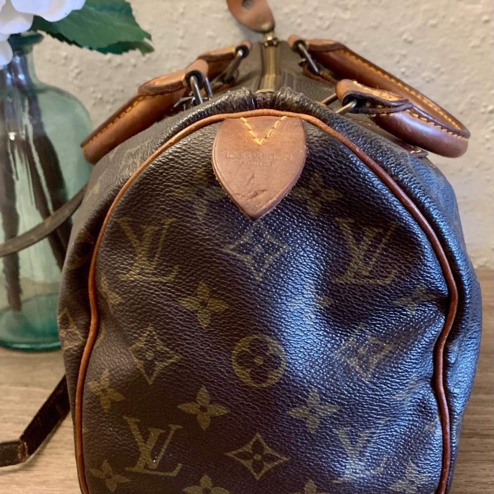 AuthenticšLOUIS VUITTON Vintage Speedy 25 Handbag - Picture 13 of 17